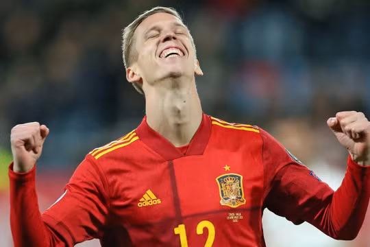 Barca đạt thỏa thuận với Dani Olmo