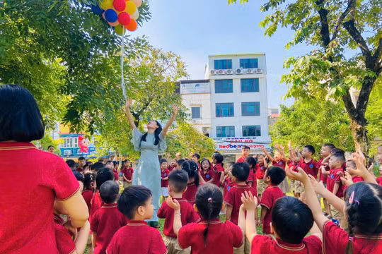 Bộ Giáo dục và Đào tạo nêu quan điểm về một số vấn đề 'nóng' của giáo dục trong năm học mới