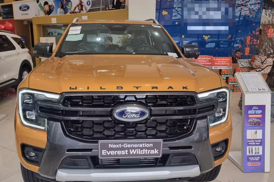 Giá xe Ford Everest lăn bánh tháng 9/2024: Ưu đãi khủng, tạo áp lực cho Toyota Fortuner