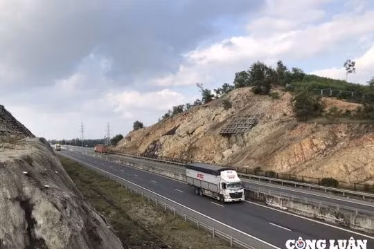 Thi công cầu ORB28a trên cao tốc Đà Nẵng - Quảng Ngãi không gây sạt lở và bồi lấp