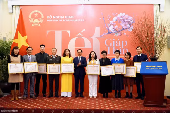 Các cơ quan thông tấn, báo chí góp phần quan trọng cho thành công của thông tin đối ngoại