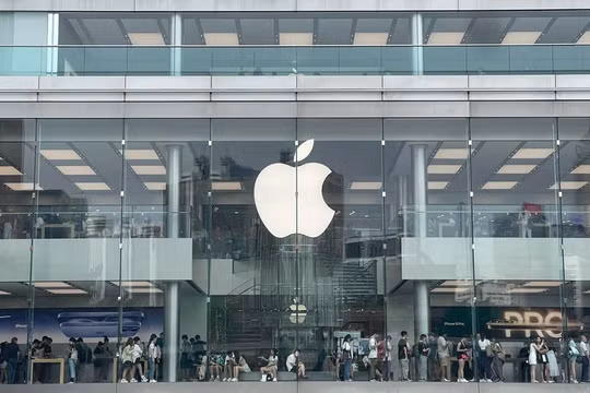 Người Nga nô nức đến Hồng Kông (Trung Quốc) mua iPhone 16