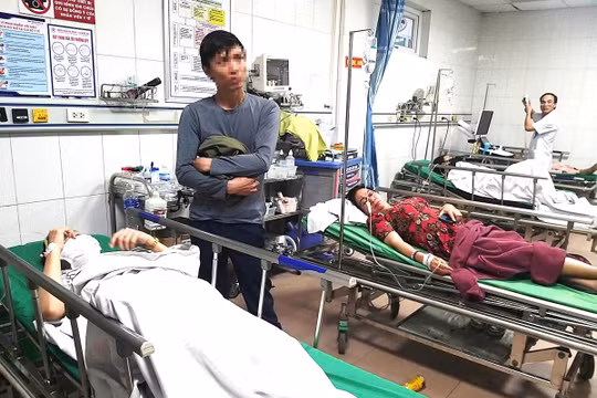 Tạm đình chỉ đơn vị cung cấp suất ăn khiến 84 công nhân cấp cứu ở Nghệ An
