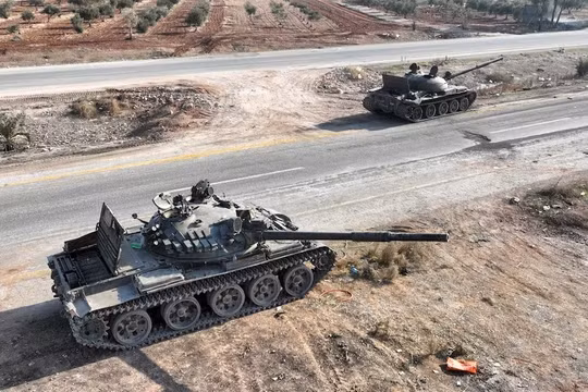 Quân nổi dậy tiếp tục đánh chiếm thành phố Homs, chính quyền Syria 'tứ bề thọ địch'