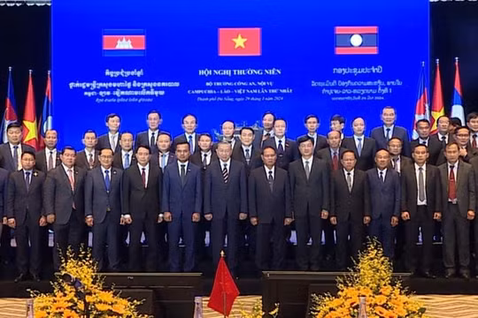 Thông qua tuyên bố chung Hội nghị thường niên Bộ trưởng Công an, Nội vụ 3 nước Campuchia - Lào - Việt Nam