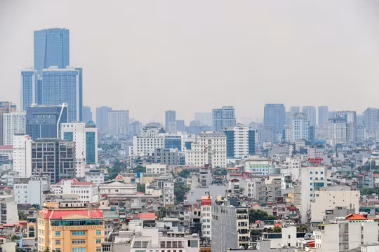 Giá chung cư Hà Nội tiếp tục tăng 7,6%: Nhiều người thất thần chờ chung cư giảm giá