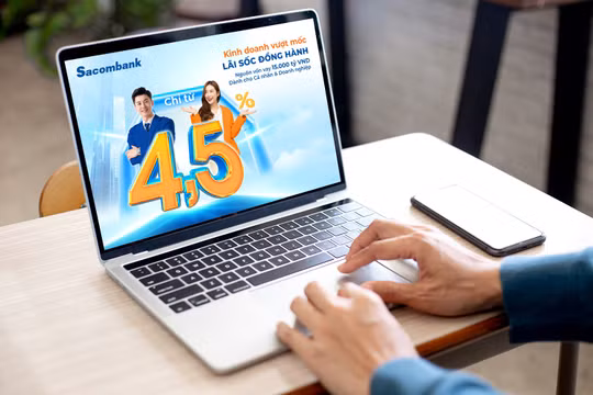 Sacombank đồng hành cùng khách hàng, chung tay vì cộng đồng