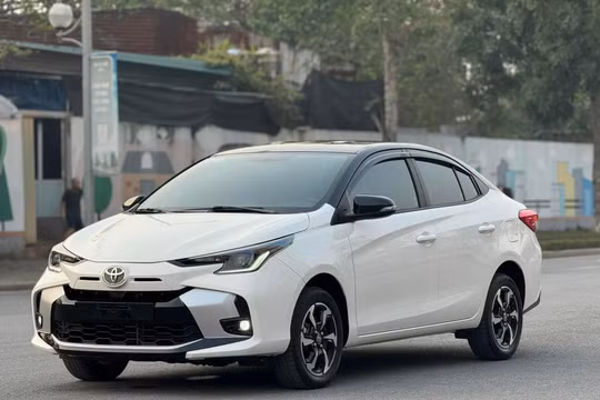 Giá xe Toyota Vios lăn bánh tháng 10/2024: Giảm không phanh, đấu Honda City