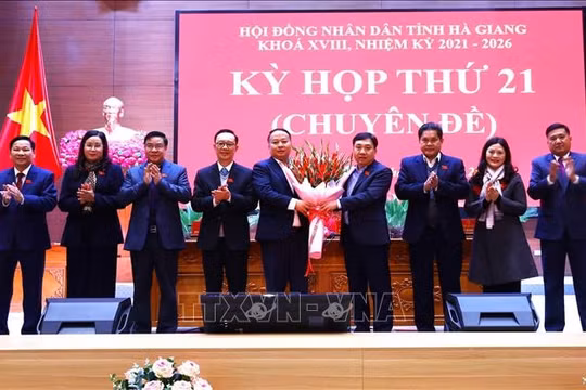 Ông Phan Huy Ngọc được bầu giữ chức Chủ tịch UBND tỉnh Hà Giang