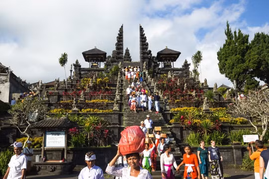 Bali mạnh tay với hành vi thiếu văn hóa của du khách