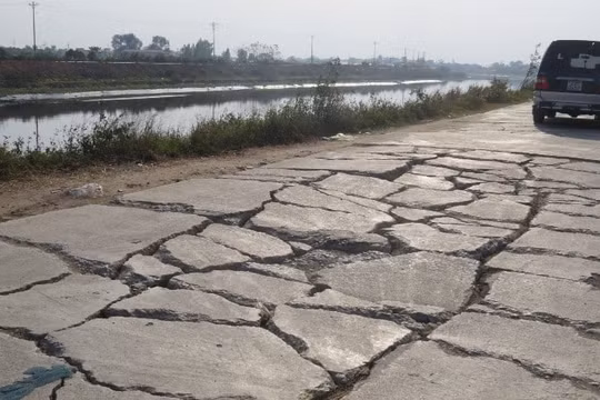 Hà Nội nghiêm cấm xe vượt quá tải trọng đi trên hệ thống thủy lợi sông Nhuệ