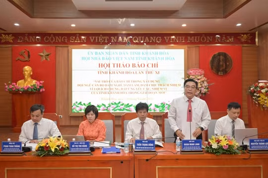Phát huy vai trò của báo chí với công tác bảo vệ cán bộ năng động, sáng tạo, dám nghĩ, dám làm