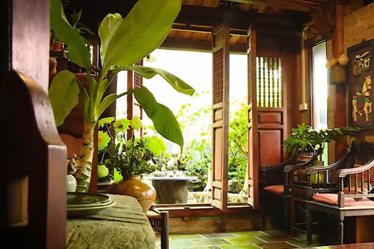 Độc đáo kiến trúc nhà gỗ 3 gian tọa lạc tầng 5 giữa lòng phố thị