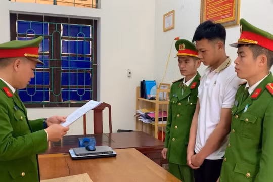 Tạm giam đối tượng không chấp hành hiệu lệnh, đâm xe vào Cảnh sát giao thông