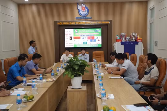 13 đội bóng tham dự Giải Bóng đá Hội Nhà báo TP HCM