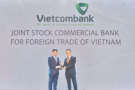 HR ASIA vinh danh Vietcombank tại tất cả các hạng mục giải thưởng “Nơi làm việc tốt nhất châu Á” năm 2024