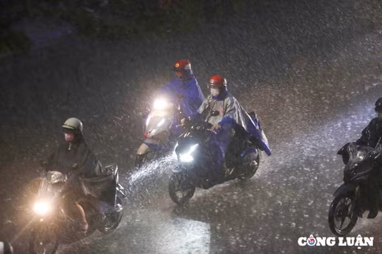 Miền Bắc đón không khí lạnh, miền Trung mưa lớn diện rộng