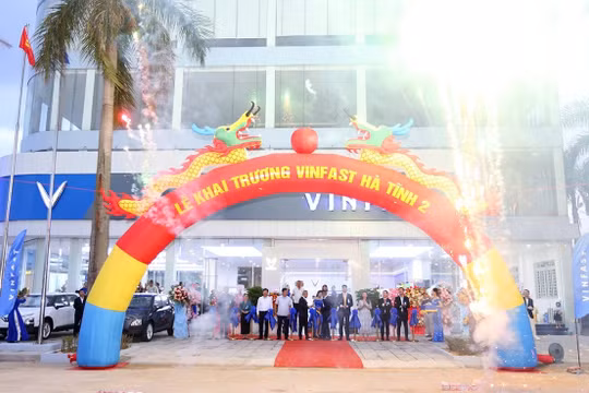 Khai trương showroom VinFast Hà Tĩnh cơ sở 2
