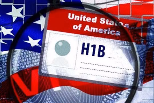 Ông Donald Trump ủng hộ tỷ phú Elon Musk về visa lao động nước ngoài H-1B