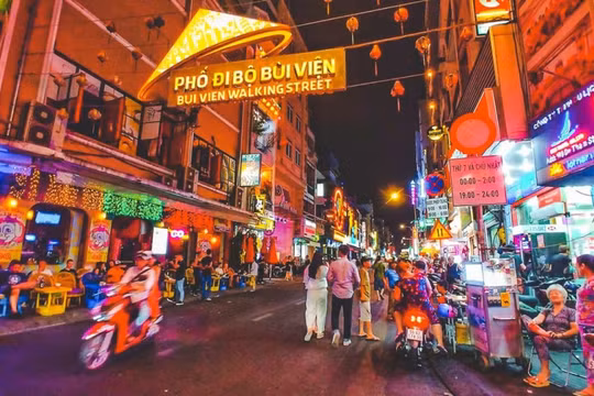 Phối hợp thí điểm phát triển du lịch đêm tại 12 tỉnh thành
