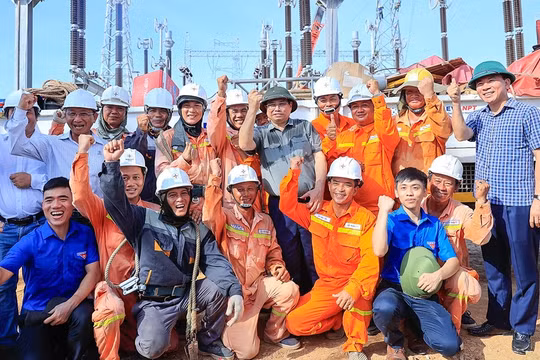 Thủ tướng Chính phủ biểu dương EVN, EVNNPT nỗ lực thi công Dự án đường dây 500kV mạch 3