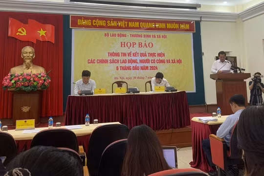 Thêm nhiều đối tượng bắt buộc tham gia, thụ hưởng bảo hiểm xã hội