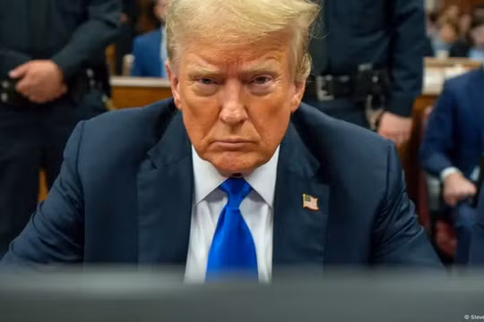 Thẩm phán hoãn quyết định về việc hủy bỏ bản án của ông Trump