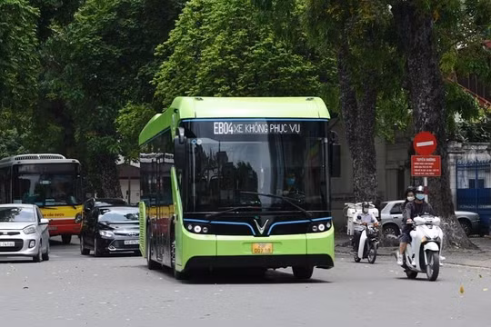 Thu hút nguồn lực đầu tư chuyển đổi cơ sở hạ tầng, phương tiện gia thông 'xanh'