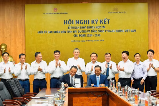 Vietnam Airlines “bắt tay” tỉnh Hải Dương trong lĩnh vực hàng không và du lịch