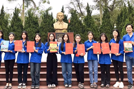 Gần 22.000 bài dự thi tìm hiểu về đồng chí Trần Phú - Tổng Bí thư đầu tiên của Đảng