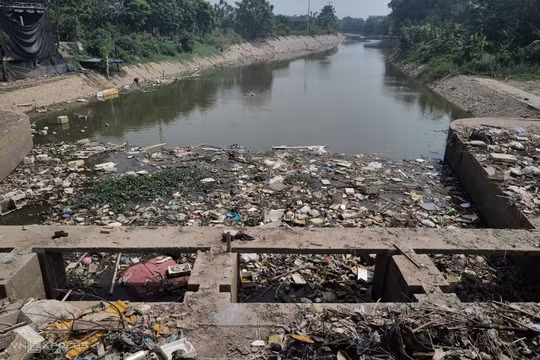 Xây dựng và thực hiện đề án thí điểm cải thiện, phục hồi nguồn nước bị ô nhiễm sông Nhuệ - Đáy