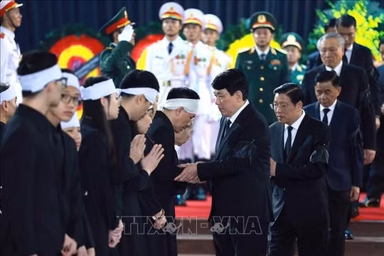 Đoàn Ban Chỉ đạo Trung ương về phòng, chống tham nhũng, tiêu cực viếng Tổng Bí thư Nguyễn Phú Trọng