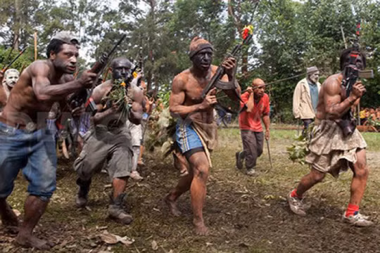 Các bộ lạc giao tranh ở Papua New Guinea, 26 người thiệt mạng