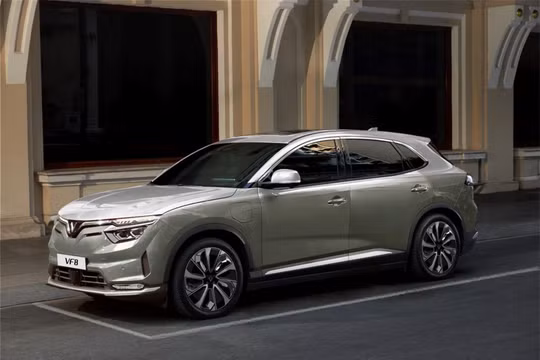 Vượt trội xe xăng, dầu về an toàn, công nghệ, an toàn, giá VF 8 “ngon” bậc nhất phân khúc