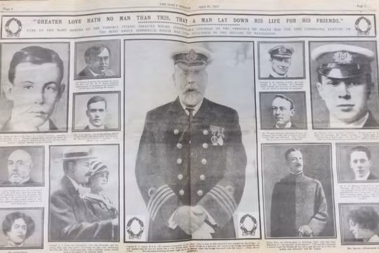 Tờ báo đưa tin tàu Titanic bị chìm được phát hiện sau tủ quần áo sau 112 năm