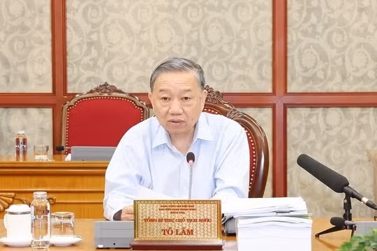 Tổng Bí thư, Chủ tịch nước Tô Lâm chủ trì họp Bộ Chính trị về Quy hoạch TP Hồ Chí Minh