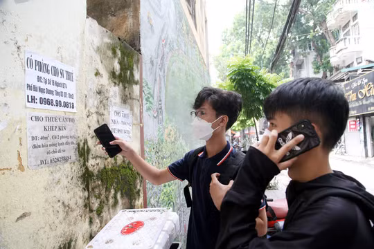 Tân sinh viên lo lắng vì không tìm được phòng trọ