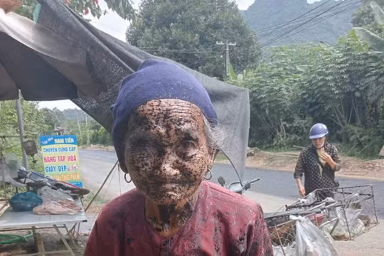 Thanh Hóa: Người dân bức xúc vì bị phun nhựa đường vào mặt