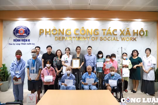 Quỹ từ thiện "Ước mơ xanh" - Báo Nhà báo & Công luận đồng hành với các bệnh nhi ung thư