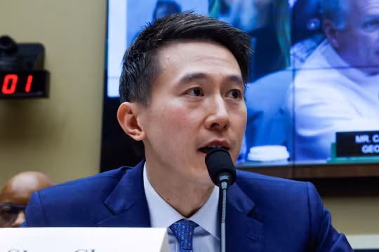 CEO TikTok tuyên bố sẽ kiện lệnh cấm của Mỹ