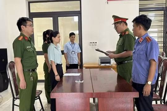 Bắc Kạn: Bắt tạm giam kế toán Ban Quản lý dự án đầu tư xây dựng huyện Ba Bể