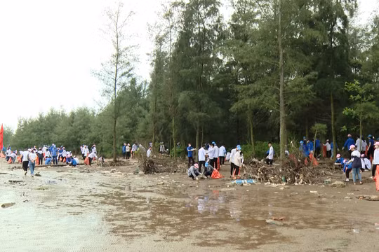 Ninh Bình: Triển khai nhiều giải pháp nhằm giảm thiểu rác thải nhựa trong hoạt động du lịch