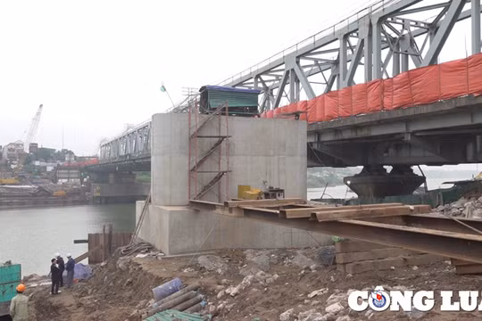 Vì sao dự án nâng cấp tuyến vận tải thủy sông Đuống phải chia 2 giai đoạn GPMB?