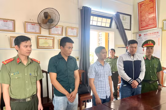 Thừa Thiên Huế: Bắt 3 đối tượng tổ chức cho người khác trốn đi nước ngoài
