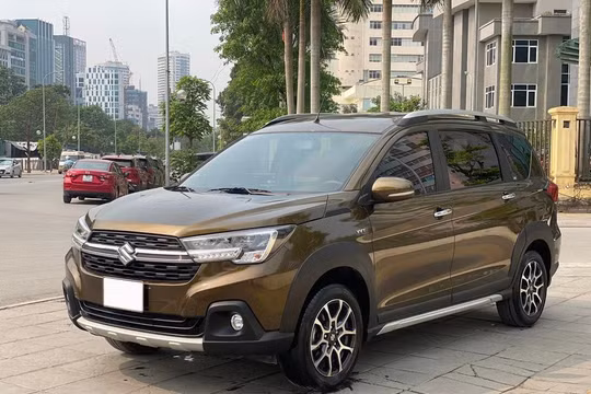 Giá xe Suzuki XL7 lăn bánh tháng 6/2024: Rẻ ngang phân khúc sedan hạng B
