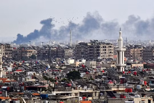 Israel tấn công 'hủy diệt' các mục tiêu ở Syria và Lebanon, căng thẳng Trung Đông gia tăng