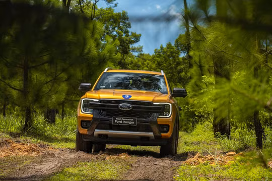 Phân khúc xe bán tải: Mitsubishi Triton bứt tốc nhưng Ford Ranger vẫn là “vua”