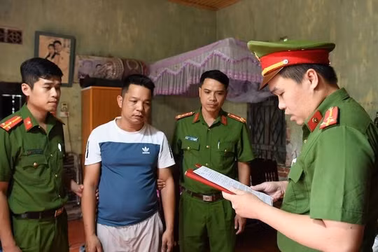 Vụ mẹ và người tình bạo hành con ruột: Bắt tam giam kẻ gây thương tích cháu bé