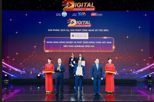 Agribank cùng ngành Ngân hàng đóng góp tích cực vào quá trình chuyển đổi số quốc gia
