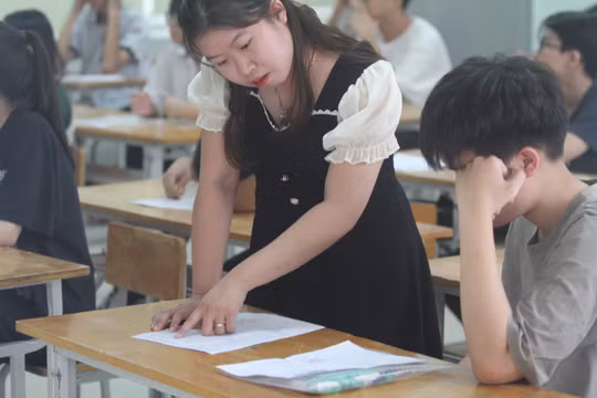 Đề xuất giáo viên không phải bỏ tiền đi học nâng chuẩn trình độ